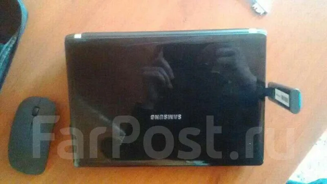 Samsung NC10. 106����, ��� 1024 ��, ���� 120���, WiFi: 1, Bluetooth: 1, ����������� �� 8��. ����