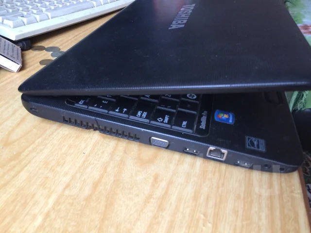Toshiba Satellite Pro C650-19F. 2,2����, ��� 2048 ��, ���� 250���, WiFi: 1, Bluetooth: 1, ����������� �� 1��. ����