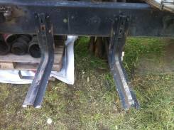 Крепление бака. Isuzu Giga, CYH81W2 Двигатель 10PE1
