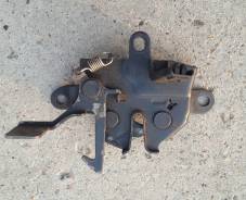 Замок капота. Toyota Sprinter, AE100 Двигатели: 5AF, 5AFE, 5AFHE, 5A