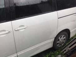 Дверь багажника. Toyota Noah, AZR60, AZR60G