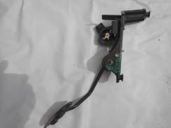 Педаль акселератора. Toyota Land Cruiser, UZJ100 Двигатель 2UZFE