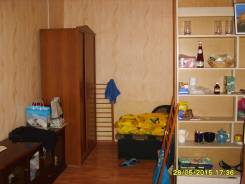 Сдам койко-место в комнате в центре 7300. 2-комнатная, Адмирала Фокина ул. 9, р-н Центр, аренда долгосрочная (год и более), мне 30 лет, пол женский