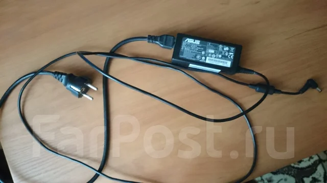 Asus X52N. 2,3����, ��� 2048 ��, ���� 320���, WiFi: 1, Bluetooth: 1, ����������� �� 4��. ����