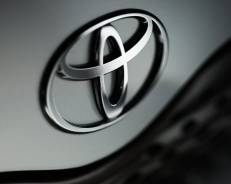 Эмблема. Toyota: Ipsum, Town Ace Noah, Granvia, Corona, Crown, Corona Premio, Regius, Avensis, Chaser, Corsa, Estima Lucida, Lite Ace Noah, Carina, 4R...