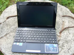 Asus Eee PC 1015PX. 1,6����, ��� 2048 ��, ���� 200���, WiFi: 1, Bluetooth: 1, ����������� �� 5��. ����