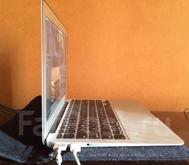 Apple MacBook Air 11 2012 Mid MD224. 1,7����, WiFi: 1, Bluetooth: 1, ����������� �� 9��. ����