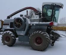 Ростсельмаш DON 680M. Комбайн Дон 680М, 14 000 куб. см.