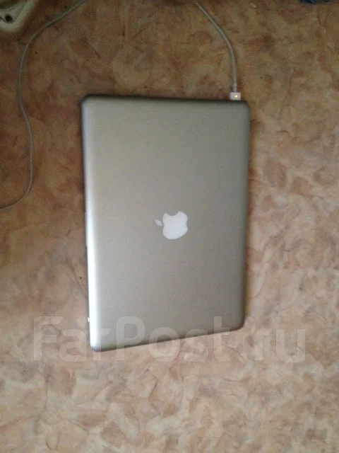 Apple MacBook Pro 13 2009 Mid MB990. ��� 2048 ��, ���� 160���, WiFi: 1, Bluetooth: 1, ����������� �� 4��. ����