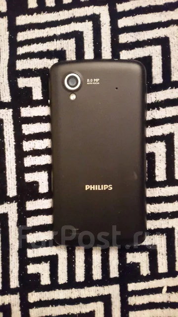 Philips Xenium W832 ����