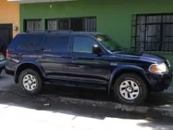 Mitsubishi Montero ����
