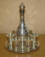 Сервизы столовые.