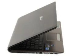 Asus X53S. 2,2����, ��� 4 ��, ���� 750���, WiFi: 1, Bluetooth: 1, ����������� �� 4��. ����