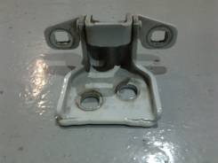 Крепление боковой двери. Renault Logan, LS12 Двигатель K7J710