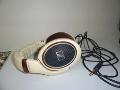 Sennheiser