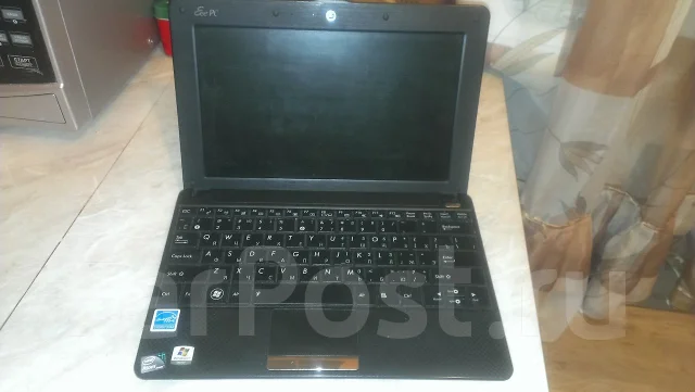 Asus Eee PC 1001PX. ��� 1024 ��, ���� 232���, WiFi: 1, ����������� �� 2��. ����