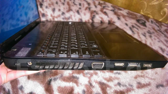 Lenovo IdeaPad Z570. 2,1����, ��� 4 ��, ���� 320���, WiFi: 1, Bluetooth: 1, ����������� �� 5��. ����