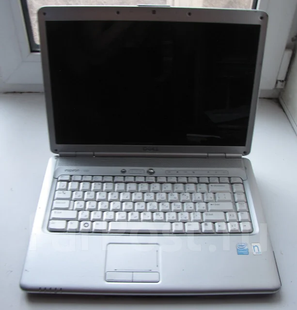 Dell Inspiron 1525. 2,5����, ��� 4 ��, ���� 160���, WiFi: 1, Bluetooth: 1, ����������� �� 2��. ����