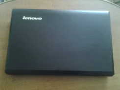 Lenovo G580. 2,5����, ��� 4 ��, ���� 248���, WiFi, Bluetooth, ����������� �� 3��. ����