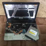eMachines E640. WiFi, Bluetooth ����