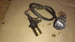 Датчик положения коленвала. Toyota: Corolla, Corolla Verso, RAV4, Allion, Vista Ardeo, Allex, Vista, Celica, MR-S, Wish, Opa, Caldina, Isis, Corolla F...