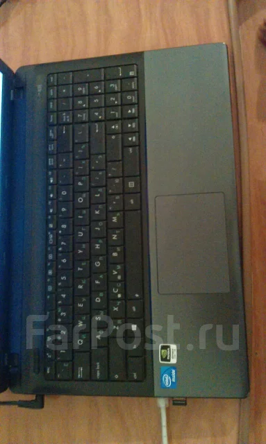 Asus X55VD. 2,3����, ��� 4 ��, ���� 320���, WiFi: 1, Bluetooth: 1, ����������� �� 1��. ����
