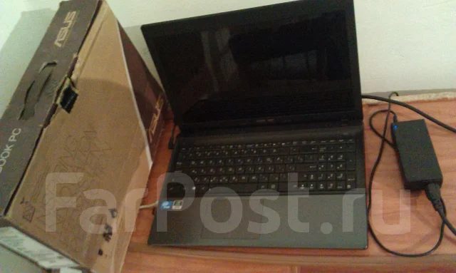Asus X55VD. 2,3����, ��� 4 ��, ���� 320���, WiFi: 1, Bluetooth: 1, ����������� �� 1��. ����