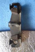 Тросик двери. Ford Focus, CB4, DA3, DB Двигатели: AODA, AODB, AODE, ASDA, ASDB, G6DA, G6DB, G6DD, G8DA, GPDA, GPDC, HHDA, HHDB, HWDA, HWDB, HXDA, HXDB...