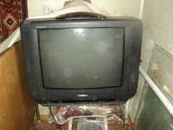 Goldstar. 20" CRT (���)
