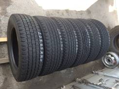 Bridgestone Blizzak Revo 969. Всесезонные, 2008 год, износ: 10%, 2 шт