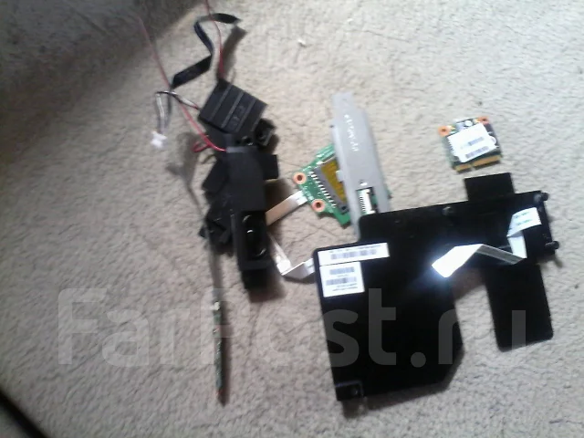 HP Pavilion 15. 3����, ��� 4 ��, ���� 500���, WiFi: 1 ����