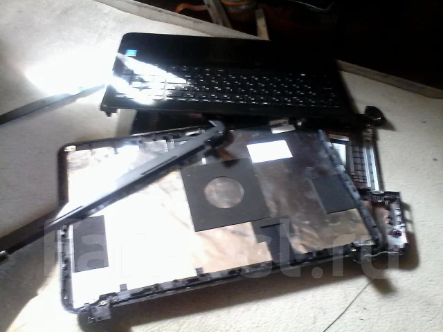 HP Pavilion 15. 3����, ��� 4 ��, ���� 500���, WiFi: 1 ����