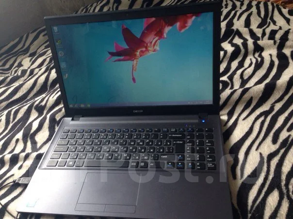 DEXP Atlas H105. 2,5����, ��� 4 ��, ���� 500���, WiFi: 1, Bluetooth: 1 ����