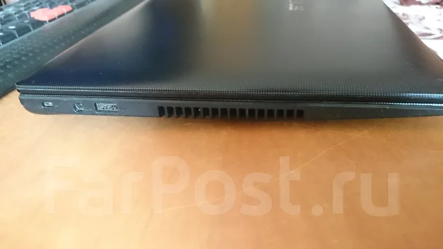 Asus X501A-XX113D. 2,4����, ��� 2048 ��, ���� 500���, WiFi: 1 ����