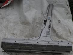 Порог пластиковый. Mercedes-Benz C-Class, CL203, S203, W203 Двигатели: M111E20EVO, M111E20MLEVO, M112E26, M112E32, M112E32ML, M112E36, M113E55, M271E1...