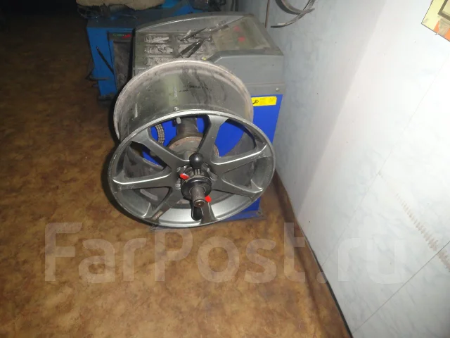 AVS Model T7. 10.0x18", 5x114.3, ET45 ����