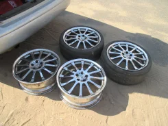 WOLF Wheels. x18", 5x100.00