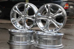 Mak Corsa. 7.5x18", 5x114.3, ET48 ����