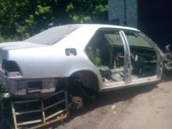 Задняя часть автомобиля. Mercedes-Benz S-Class, W140