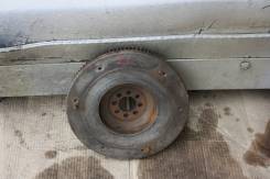 Болт маховика. Toyota Hiace Двигатель 2L