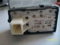 Кнопка стеклоподъемника. Toyota: Previa, Voxy, Noah, Mark X, Allion, Alphard, Land Cruiser, Land Cruiser Prado, Camry, Prius a, Tarago, Wish, Crown, S...