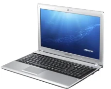 Samsung RV511. 2,1����, ��� 4 ��, ���� 320���, WiFi, Bluetooth, ����������� �� 2��. ����