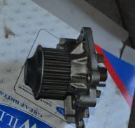 Помпа водяная. Mitsubishi: Mirage, Carisma, Lancer Cedia, Eterna, Lancer, Legnum, FTO, Dion, Galant, RVR, Libero, Dingo, Emeraude, Pajero iO Двигатель...