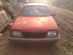 Opel Ascona ����
