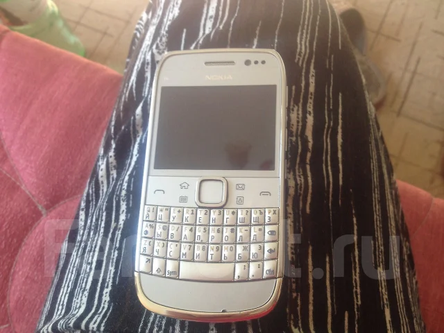 Nokia E6 ����