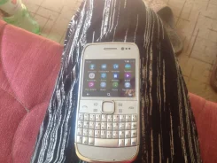 Nokia E6