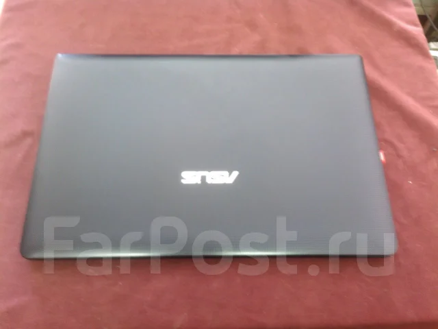 Asus X501U. 1����, ��� 2048 ��, ���� 320���, WiFi: 1, ����������� �� 2��. ����