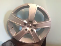 Momo Winter. 7.0x17", 5x114.3, ET45 ����