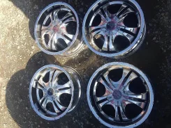 Bolzanos. 7.5x17", 5x114.3, ET40 ����