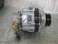 Шкив генератора. Mitsubishi Delica, P12V Mitsubishi Pajero Двигатель 4D56
